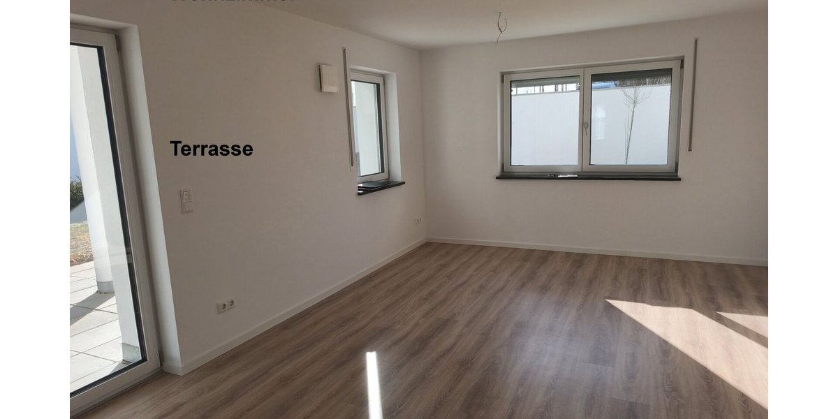 Moderner Grundriss - hochwertig gebaut - KfW-40-Energiesparhaus 4-Zimmer - WFL 114 m² mit Garten u. Terrasse ab sofort zu vermieten. - Erdgeschoßwohnung Kemnath Beste Lage | Angebot:23711103