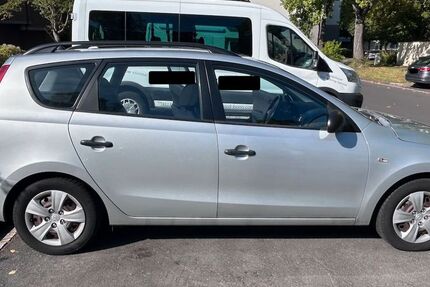 Hyundai i30 176.000 km 1.500 € Bonn 53177
