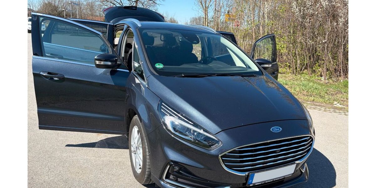 Ford S-Max 49.500 km 21.950 &euro; Brannenburg 83098