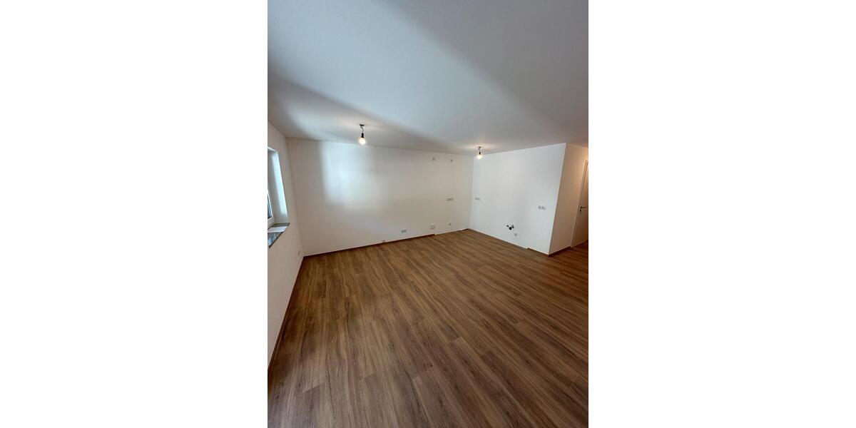 Erdgeschoßwohnung Neuötting - 2 Zimmer, 70 m&sup2;, 1.020&euro; | Angebot:26523063