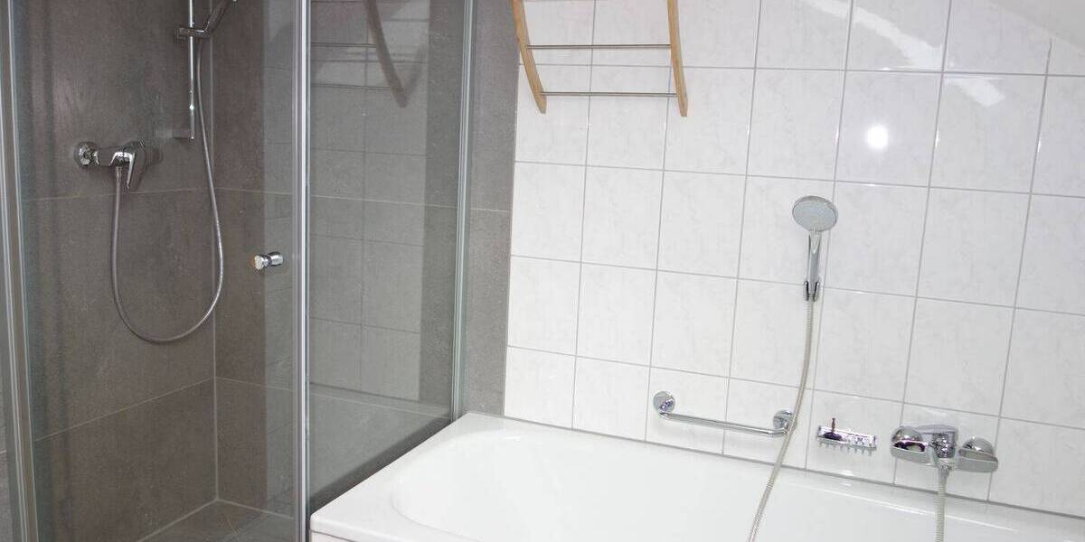 Etagenwohnung Tacherting - 2 Zimmer, 62 m&sup2;, 627&euro; | Angebot:26345283