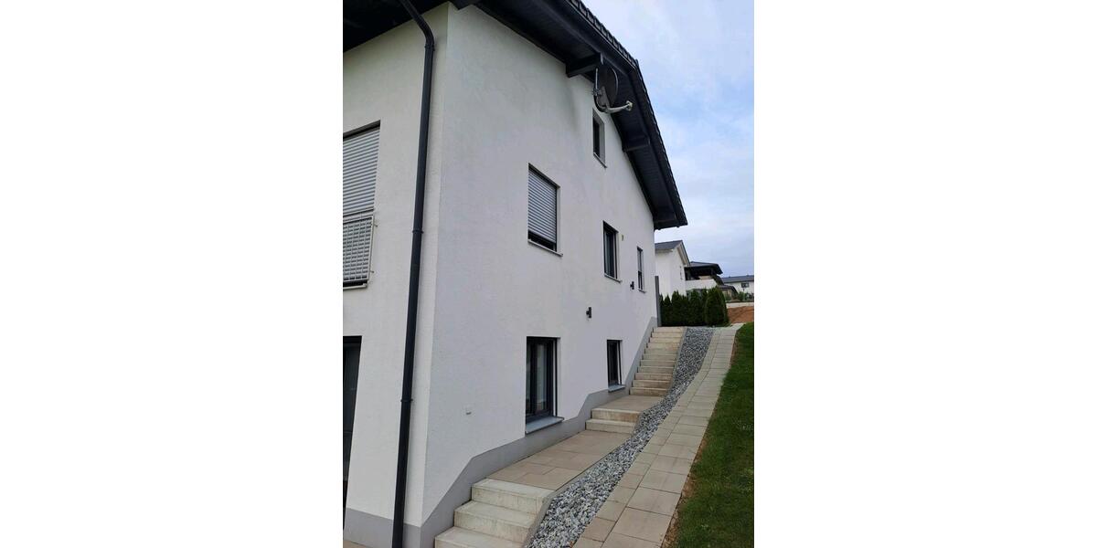 Doppelhaushälfte Hofkirchen - 4 Zimmer, 140 m&sup2;, 1.300&euro; | Angebot:26432115