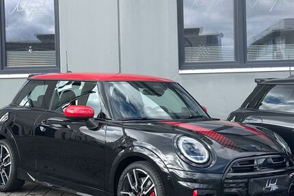 Mini John Cooper Works 4.021 km 35.659 &euro; Landshut-Ergolding 84030