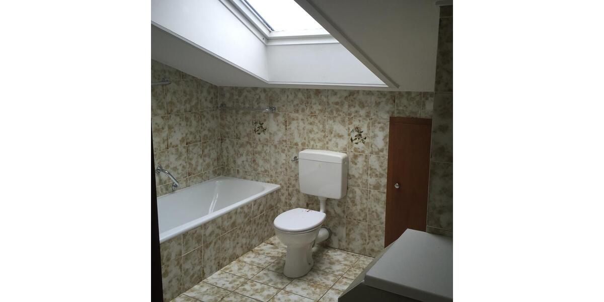 Dachgeschoßwohnung Salzgitter Ortschaft Südost - 3 Zimmer, 63 m&sup2;, 105.000&euro; | Angebot:26927155