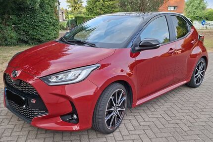 Toyota Yaris 49.000 km 19.300 &euro; Osnabrück 49076