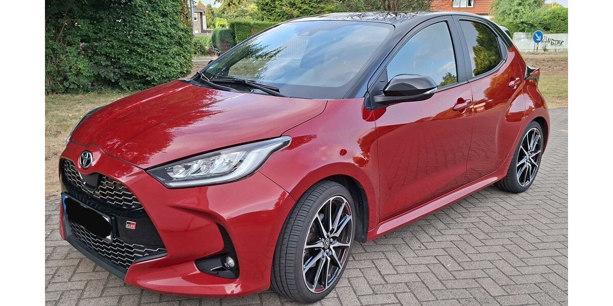 Toyota Yaris 49.000 km 19.300 &euro; Osnabrück 49076