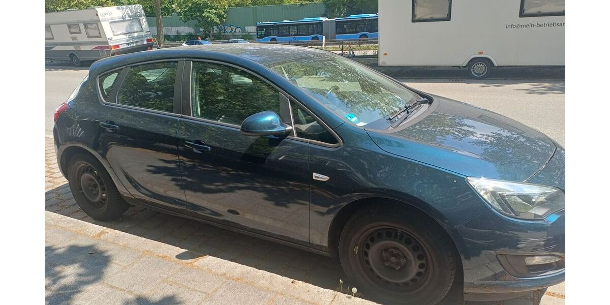 Opel Astra 141.500 km 4.800 &euro; München 80634