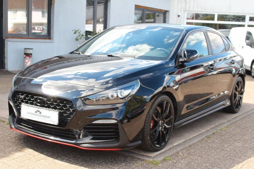 i30