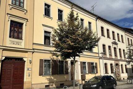 Großzügige 1-Raumwohnung mit Einbauküche in Zwickau! Denkmalschutz! 1 zimmer