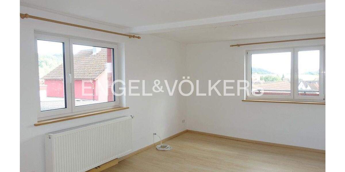 Etagenwohnung Ammerbuch-Entringen Entringen - 4 Zimmer, 100 m&sup2;, 1.290&euro; | Angebot:24698183