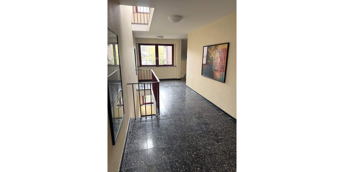 Etagenwohnung Düsseldorf Düsseltal - 2 Zimmer, 74 m&sup2;, 875&euro; | Angebot:25999587