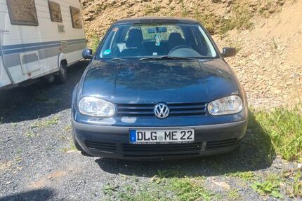 VW Golf 206.000 km 2.500 &euro; Neuhaus am Rennweg 98724