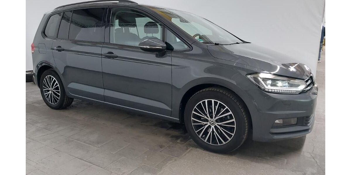 VW Touran 49.000 km 31.118 &euro; Greiz 07973