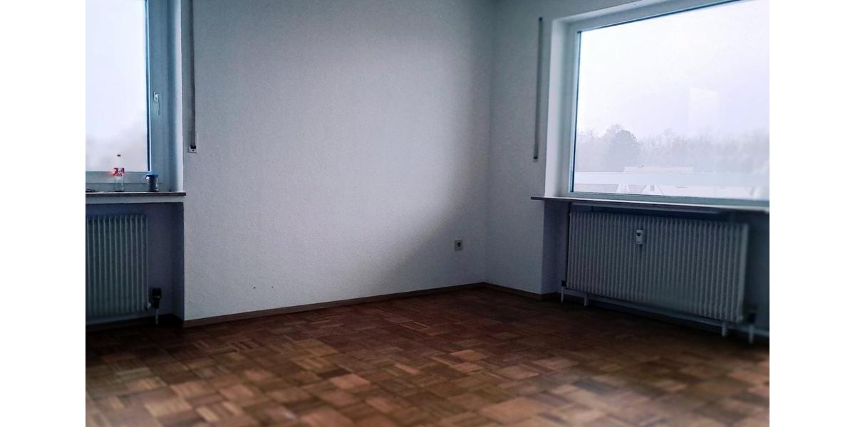 3 Zi.-Wohnung, 77qm, Balkon, WG geeignet, in BambergGaustadt 3 zimmer