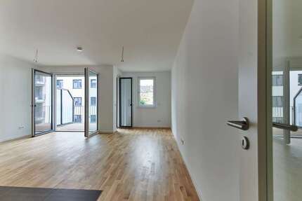 Wohnung zum Mieten in Berlin 1.829,25 € 73.17 m²