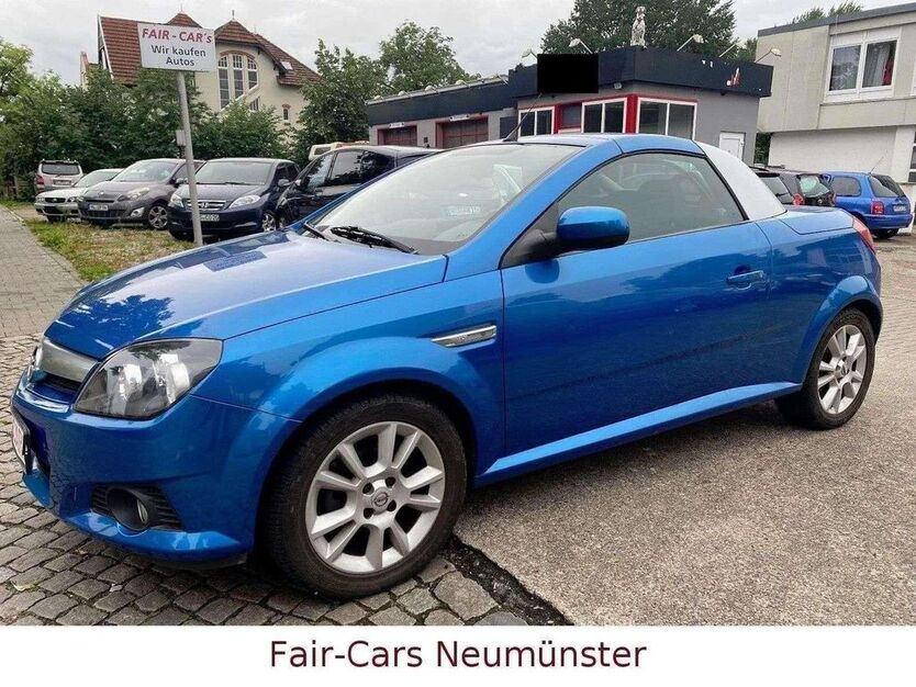 Opel Tigra 42.000 km 4.700 € Neumünster 24534