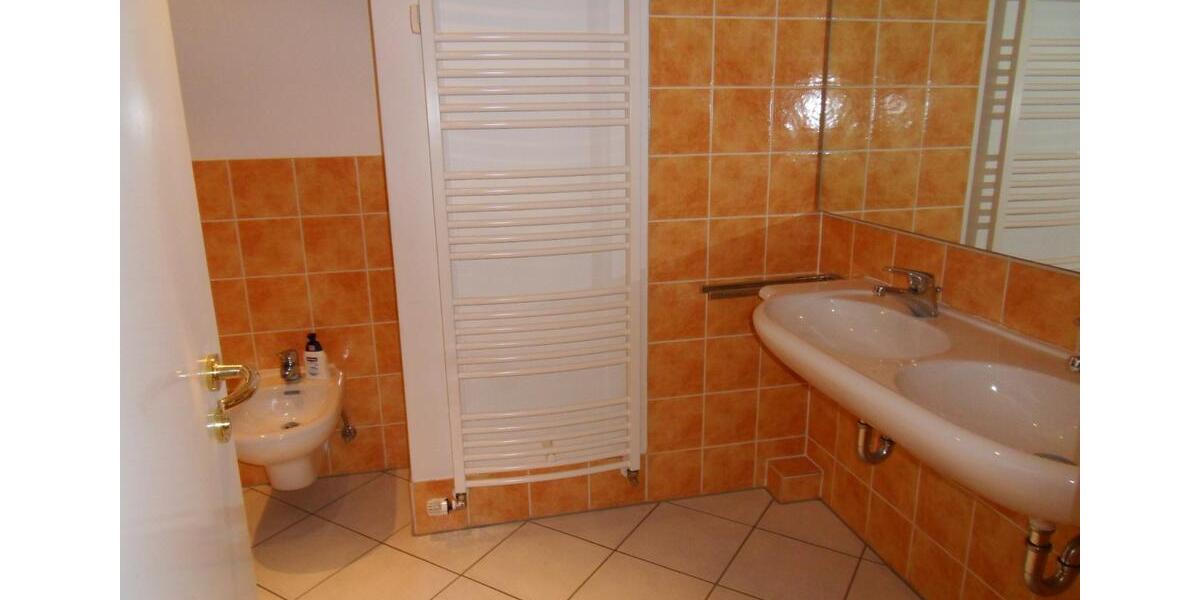 Etagenwohnung Bad Pyrmont - 3 Zimmer, 142 m&sup2;, 1.032&euro; | Angebot:23565405