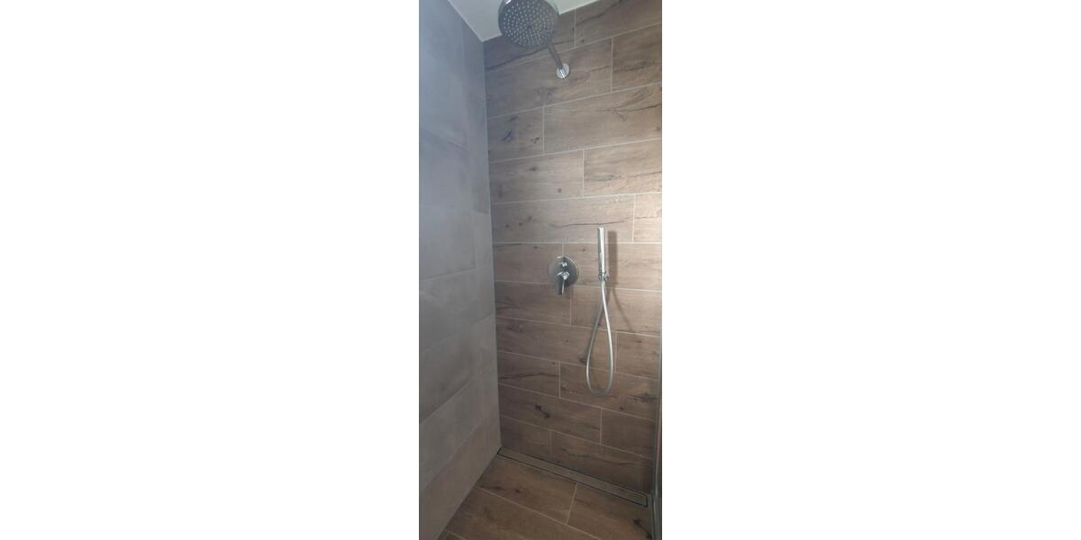 Etagenwohnung Tettnang - 6 Zimmer, 150 m&sup2;, 1.900&euro; | Angebot:26285265