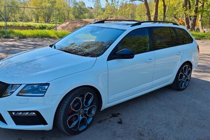 Skoda Octavia 119.000 km 20.450 &euro; Saalfeld 07318