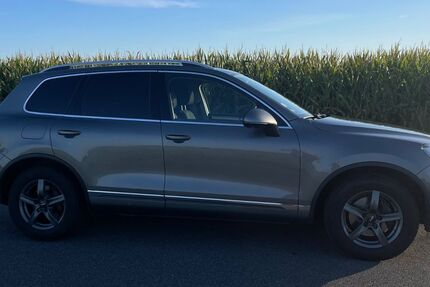 VW Touareg 215.055 km 15.500 &euro; Satow 18239