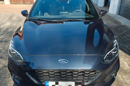 Ford Focus 29.800 km 22.900 &euro; Vilseck 92249