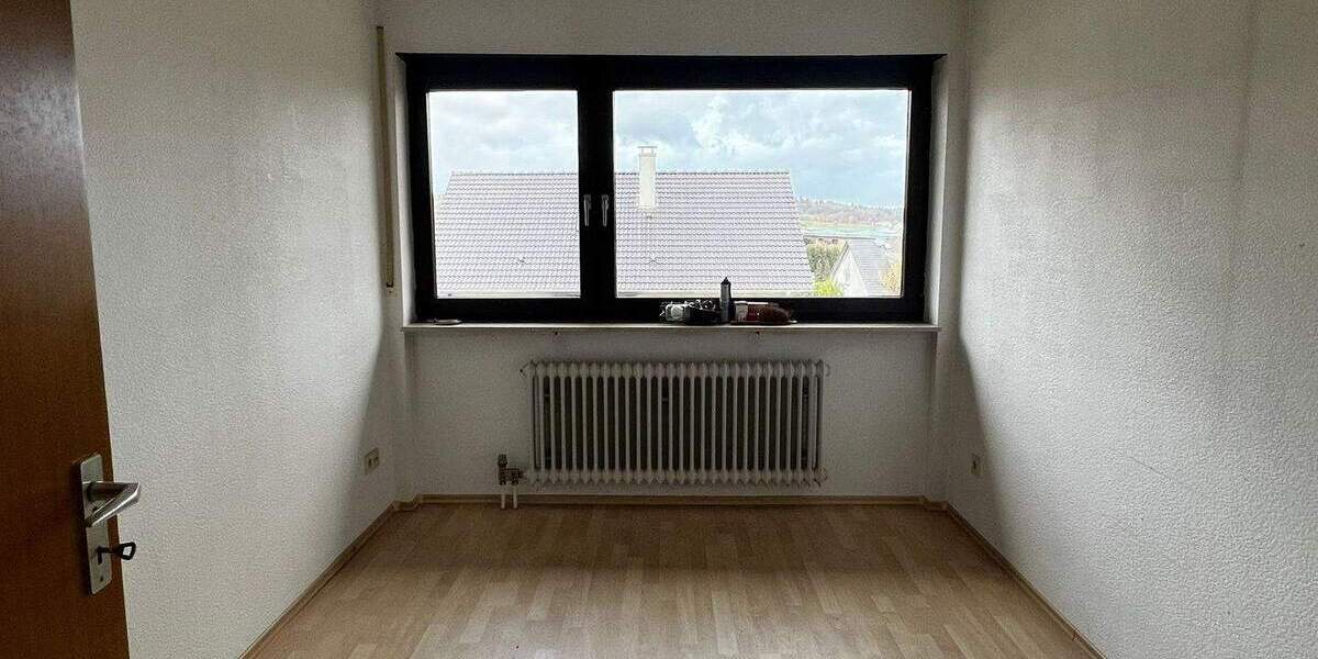 Mehrfamilienhaus, Wohnhaus Remchingen- Nöttingen Nöttingen - 7 Zimmer, 185 m&sup2;, 449.000&euro; | Angebot:25708092