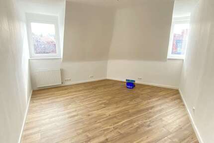 Wohnung Kaiserslautern Betzenberg - 4 Zimmer, 110 m&sup2;, 1.250&euro; | Angebot:26453076