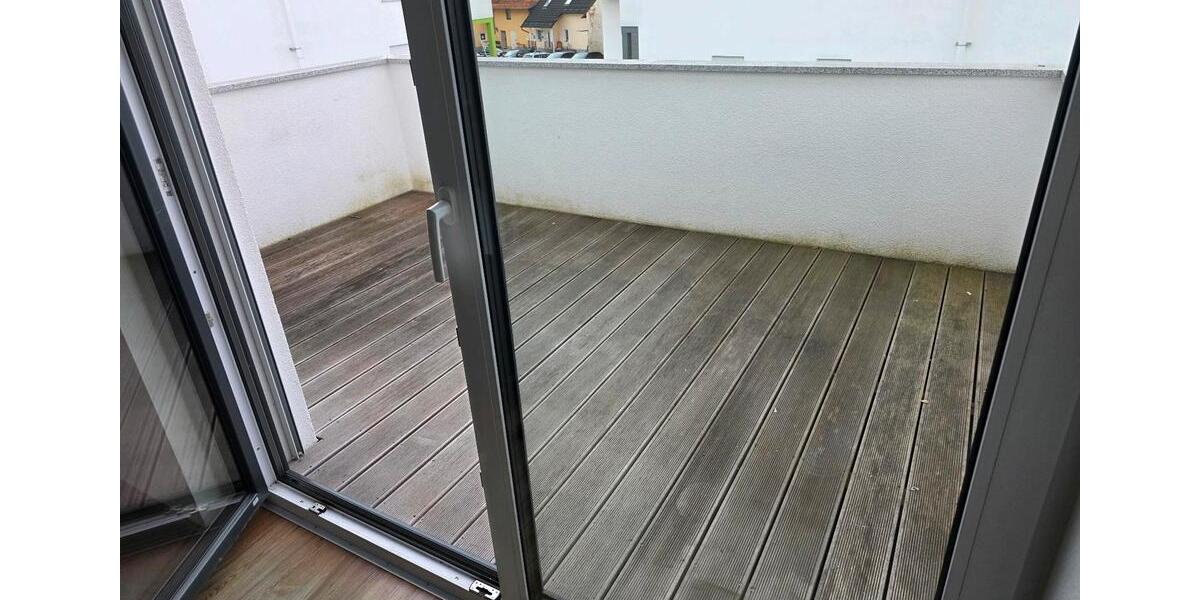 Erdgeschoßwohnung Essenbach - 4 Zimmer, 95 m&sup2;, 1.600&euro; | Angebot:26221430