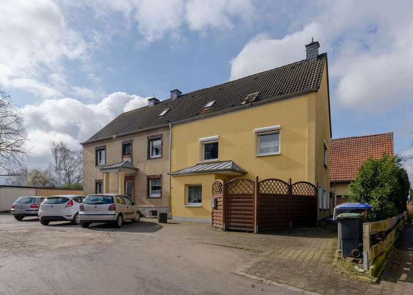 Haus zum Kaufen in Bergkamen 395.000 € 299 m²