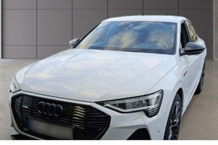 Audi e-tron 51.900 km 39.630 &euro; Neckarsulm 74172