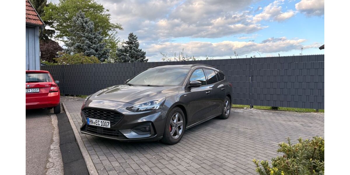 Ford Focus 127.000 km 15.400 &euro; Lauffen Am Neckar 74348