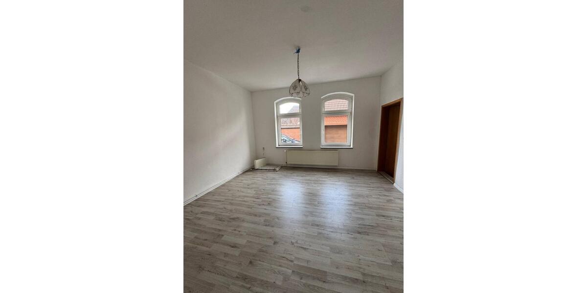 Erdgeschoßwohnung Artern - 2 Zimmer, 37 m&sup2;, 285&euro; | Angebot:24569611