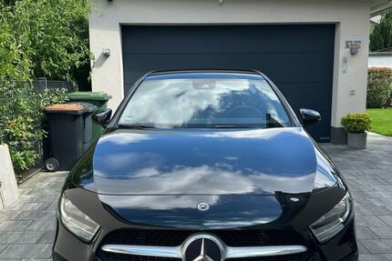 Mercedes-Benz A 180 122.100 km 17.400 &euro; Kahl am Main 63796