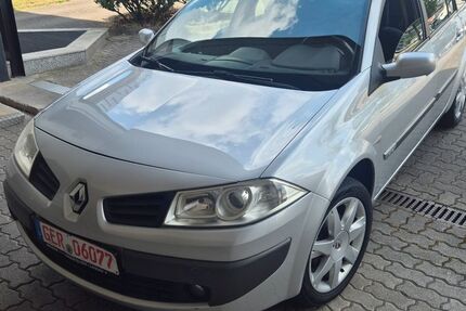 Renault Megane 136.000 km 2.500 &euro; KARLSRUHE 76135