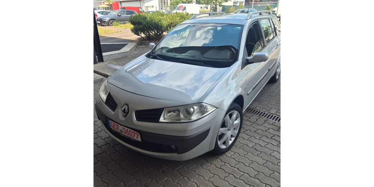 Renault Megane 136.000 km 2.500 &euro; KARLSRUHE 76135
