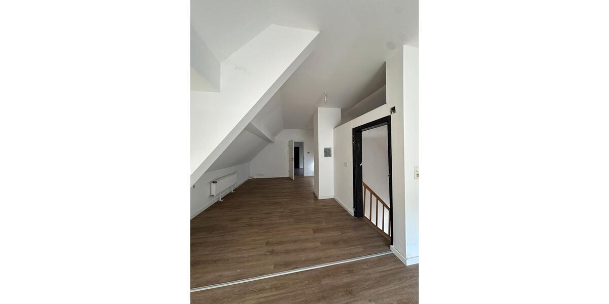 Einfamilienhaus Pelm - 6 Zimmer, 170 m&sup2;, 135.000&euro; | Angebot:27204889