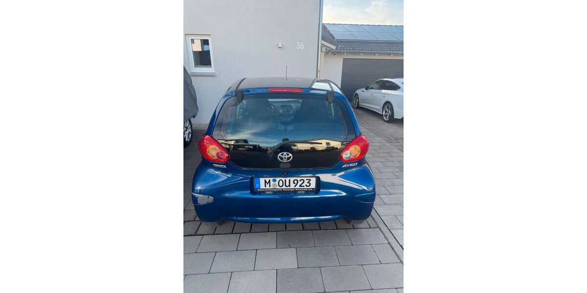 Toyota Aygo (X) 147.800 km 2.350 &euro; Bidingen 87651