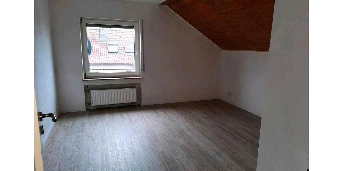 Dachgeschoßwohnung Osann-Monzel Monzel - 3 Zimmer, 75 m&sup2;, 770&euro; | Angebot:26673419