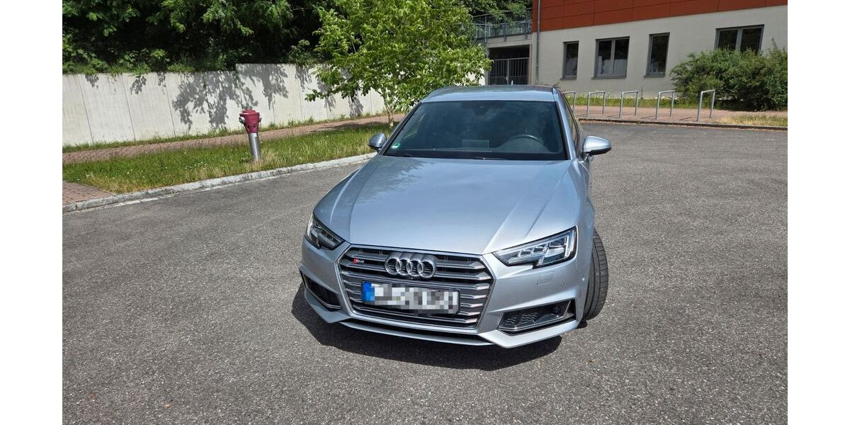 Audi S4 161.000 km 26.750 &euro; Efringen-Kirchen 79588