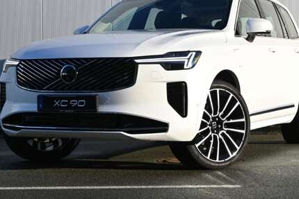 Volvo XC90 7.900 km 74.980 &euro; Paderborn 33106