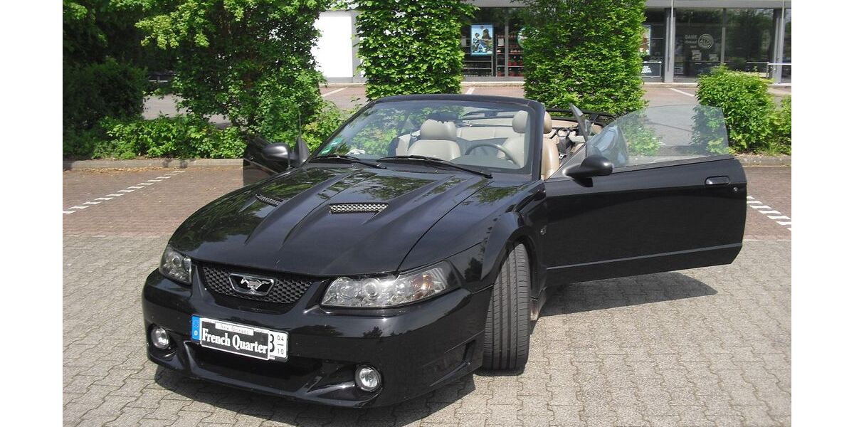 Ford Mustang 157.000 km 9.850 &euro; Wertheim 97877