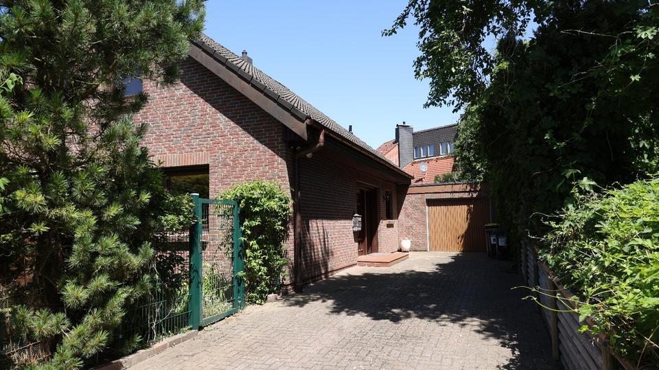 Einfamilienhaus Bad Oldesloe - 5 Zimmer, 180 m&sup2;, 480.000&euro; | Angebot:26961584