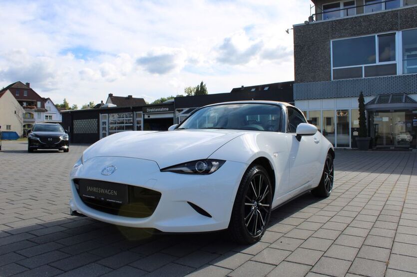 Mazda MX-5 19.000 km 32.900 € Holzminden 37603