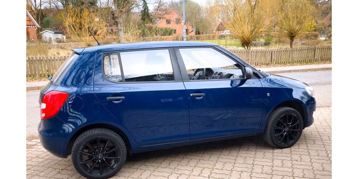 Skoda Fabia 198.800 km 2.180 &euro; Rosengarten 21224