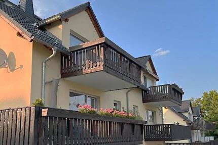 Wohnung Aue-Bad Schlema Bad Schlema - 3 Zimmer, 85 m&sup2;, 200.000&euro; | Angebot:23662139