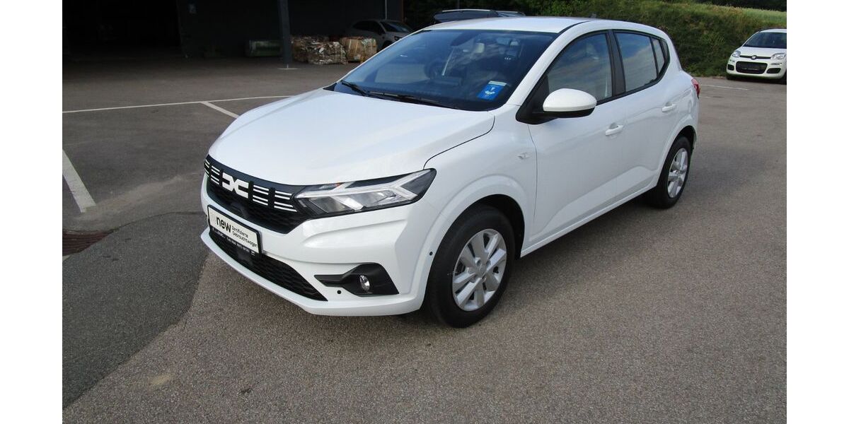 Dacia Sandero 32.500 km 14.450 &euro; Furth im Wald 93437