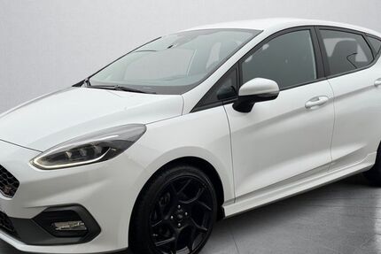 Ford Fiesta 92.277 km 15.980 &euro; Daun 54550