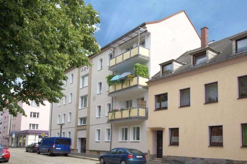 Wohnung zum Mieten in Plauen 236,34 € 41.83 m²