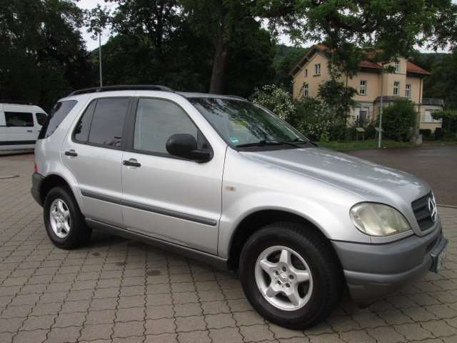 Mercedes-Benz ML 320 189.000 km 4.444 € Kuchen 73329
