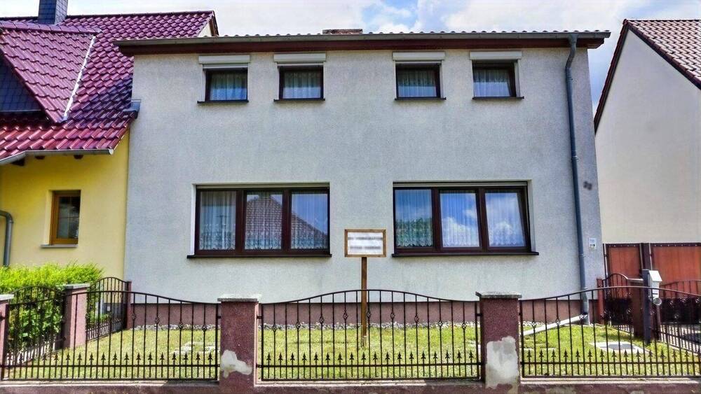 Mehrfamilienhaus, Wohnhaus Britz - 7 Zimmer, 264 m&sup2;, 294.000&euro; | Angebot:25685989